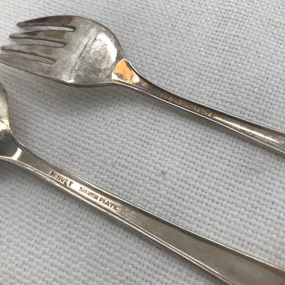 Oneida Stainless Spoon, Fork, Dinner Knives Set - Picture 5 of 5